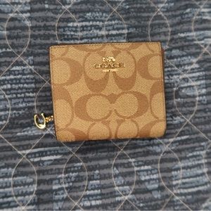 Coach small women wallet